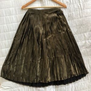 A&F Pleated Metallic Midi skirt